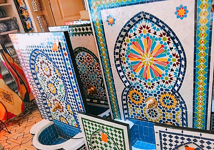 Imagen principal - The shop variety and Said.