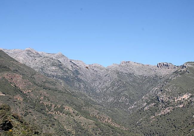 From left to right, Torrecilla, Peñón de Enamorados and Tajo de la Caína.