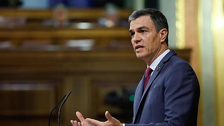 Spanish PM promises to finance 43,000 flats to ease rental crisis