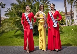 Lola Wilson (centre) with the two runners up.