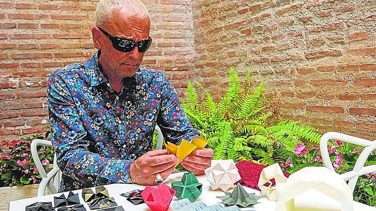 The artist who is rebuilding the Alhambra with origami