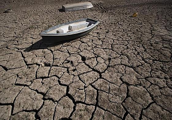 La Viñuela reservoir in Malaga province.