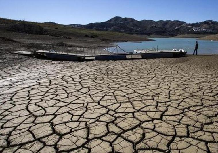 Spanish government allocates 2.2 billion euros to help fight country's drought crisis