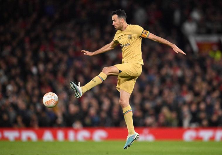 Busquets goes out at the top