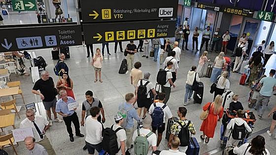 More than two million passengers passed through Malaga Airport in record-breaking April