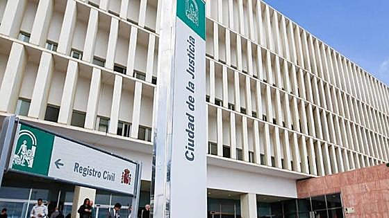 Malaga court orders bank to pay back 45,300 euro deposit for an apartment bought 20 years ago