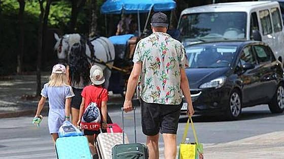 Tourist rental company fined 75,000 euros for requesting 'unnecessary' personal data
