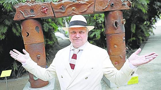 Xavier Vilató’s sculptures camouflaged in city’s La Concepción botanical gardens