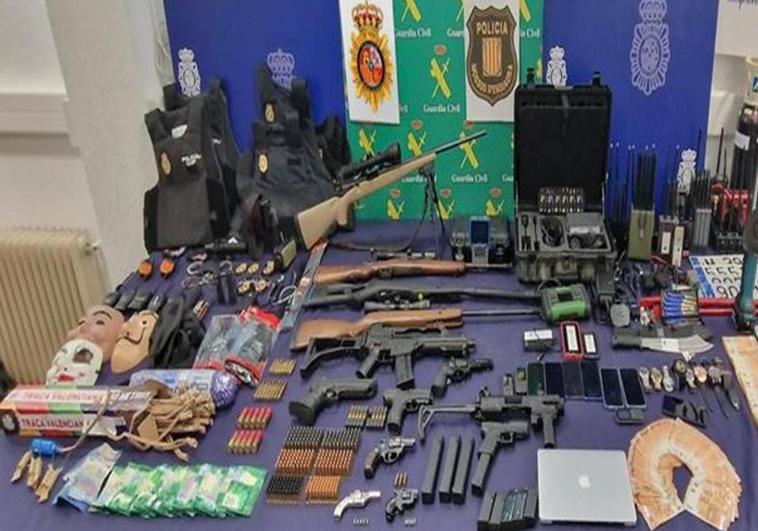 Police smash two gangs linked to violent robberies and bank cash machine explosions in Malaga