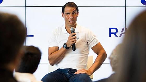 Rafa Nadal announces plans to hang up his racquet and retire from the circuit