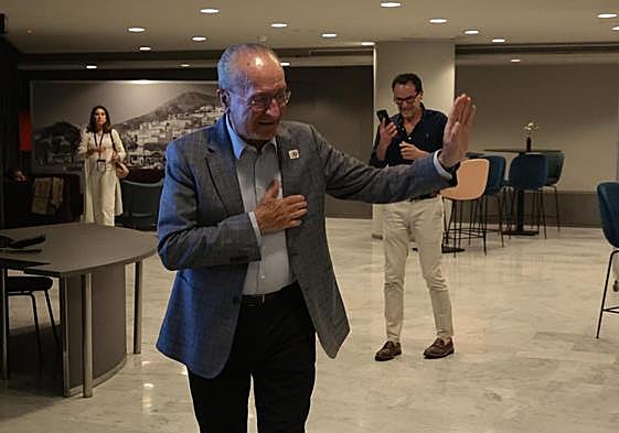 Paco de la Torre celebrates his majority in Malaga city.