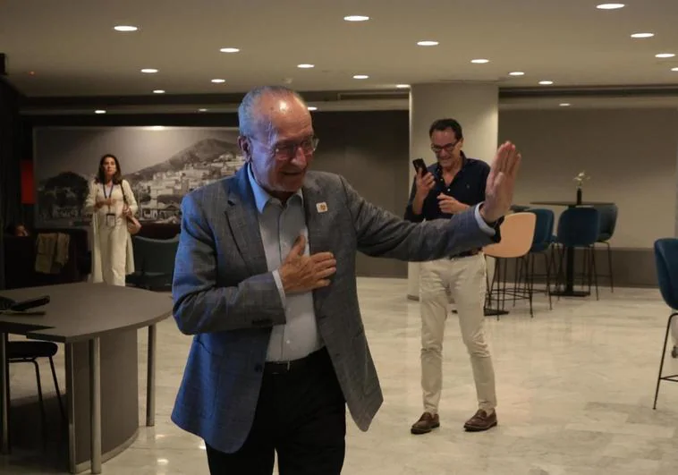 Paco de la Torre celebrates his majority in Malaga city.