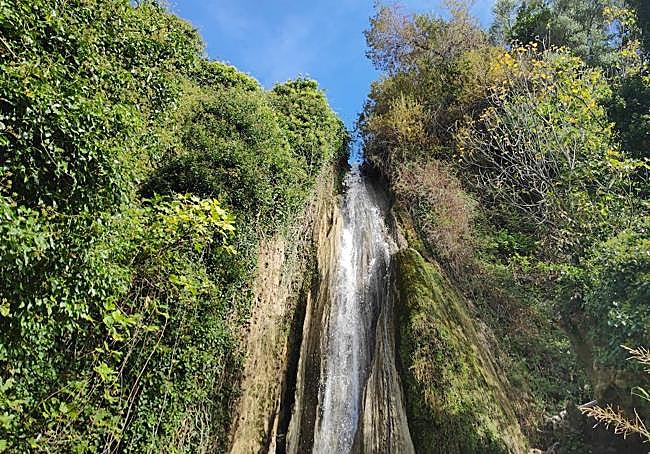 The first of the Chorreras de Balastar.