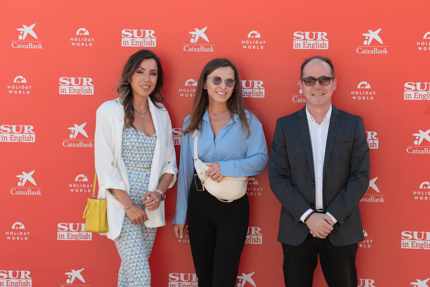 SUR in English celebrates international business
