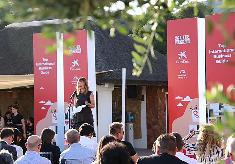 Imagen principal - SUR in English launches Top International Business Guide with awards ceremony