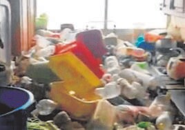 Authorities rescue neglected child from 'sea of rubbish' in his Estepona home
