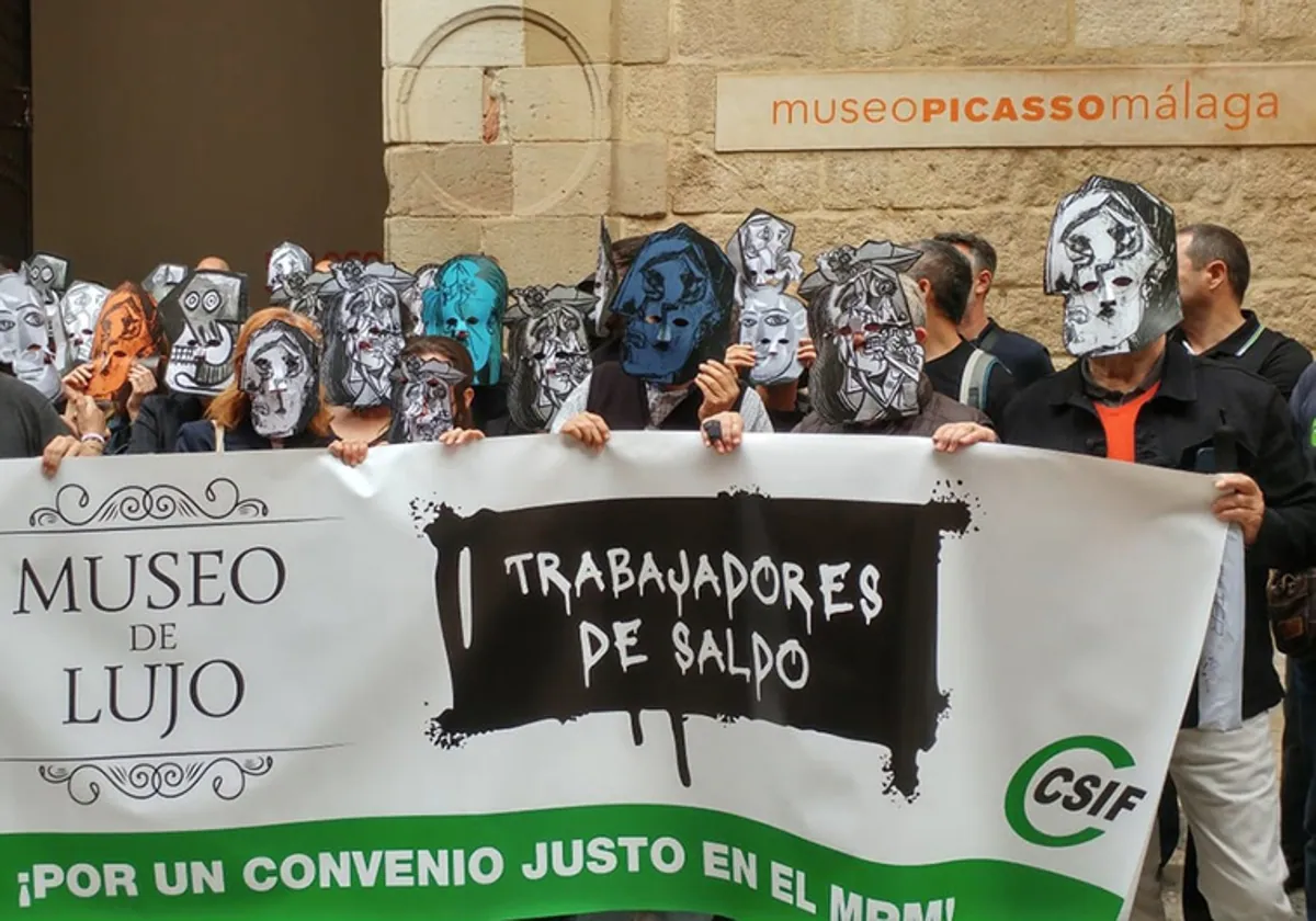 Workers protest outside the Picasso Museum
