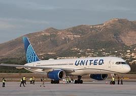 The first United Airlines plane connecting Malaga with New York lands this Thursday morning, 1 June.