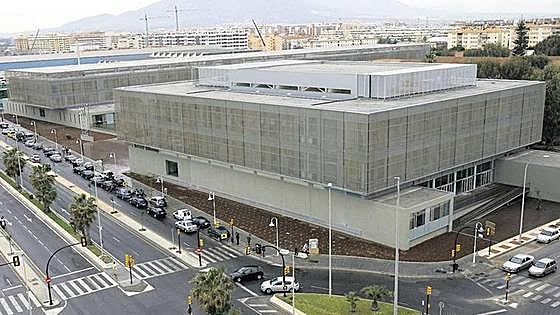 Solar panels to slash electricity bill by half for Malaga's provincial authority