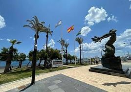 Manilva gets its beaches ready for summer visitors