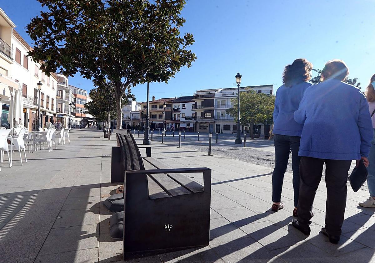 The square in Villanueva del Trabuco.