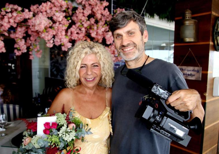 Marbella Now presenter Nicole King with cameraman Raúl Sánchez.
