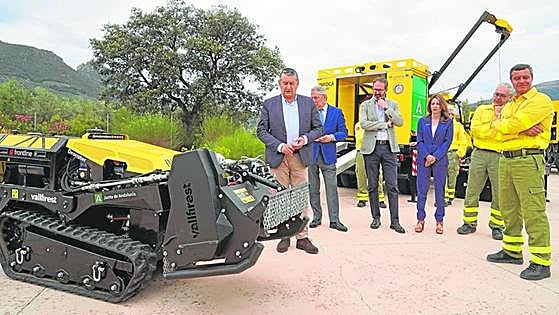 Robots and simulators join Infoca plan to fight wildfires in Andalucía this summer