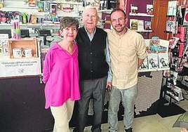 Rita Sánchez, Federico Bomberelli and son, Eduardo.