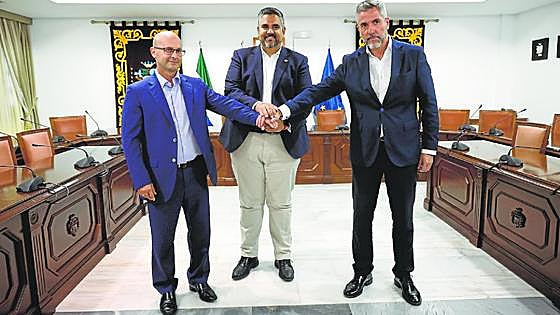 Local councils set to be sworn in across Spain