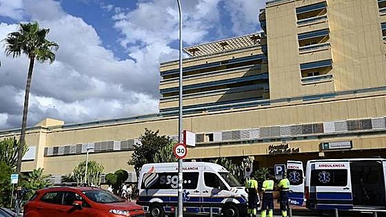 Young woman falls from moving car after being stabbed by boyfriend in Mijas on Costa del Sol
