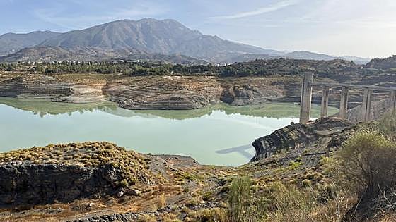 Junta issues order to save water but lets councils decide how