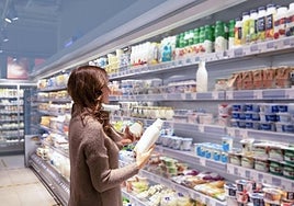 Consumer group reports eight supermarket chains in Spain for hikes in staple food prices