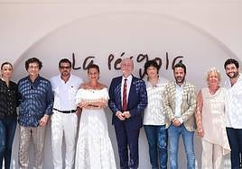 The judges of the programme, together with Malaga mayor and restaurant managers.