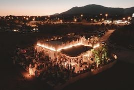 Beso Beach, the sea, gastronomy and the best hits make the experience of the summer