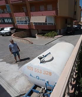 Imagen secundaria 2 - Water tanker companies providing services around Malaga on Thursday 27 July.