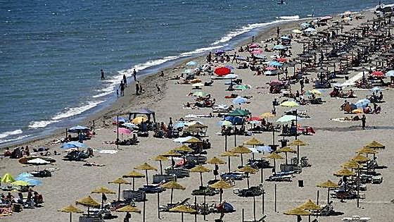Coín town hall launches shuttle bus service to Fuengirola beach