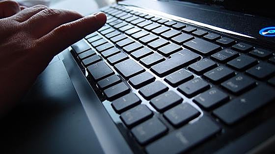 Spanish government threatens 100,000-euro fines and shutting down websites that advertise prostitution