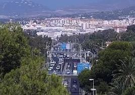 Ten-kilometre tailbacks on A-7 following accident between car and motorbike in Marbella