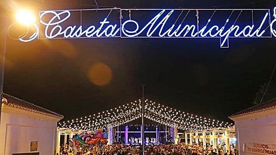 Town hall announces longer nighttime hours for summer fair in Bemalmádena Pueblo