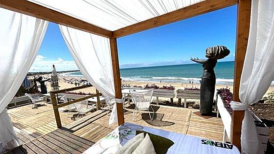 From 'chiringuito' to beach club