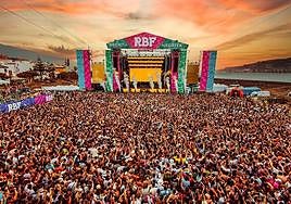 Promotional image of the Reggaeton Beach Festival.