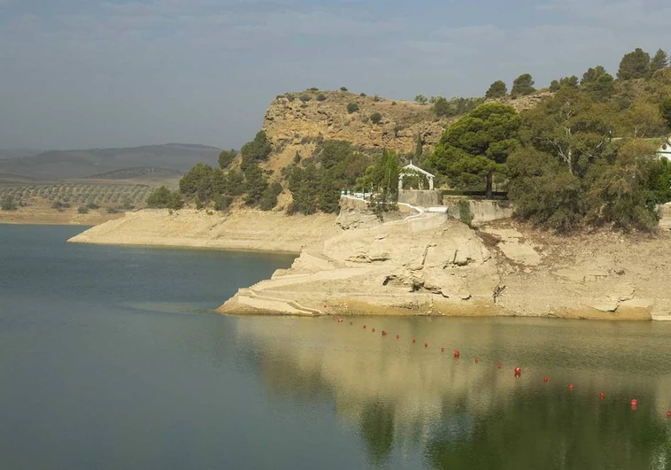 Second Malaga reservoir sinks to its lowest level in history