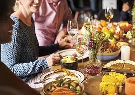 A typical Thanksgiving meal.