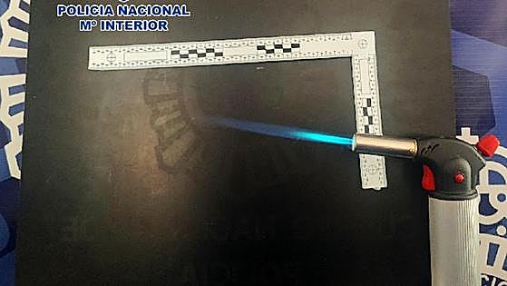 Man arrested after threatening hotel receptionist with a blowtorch in Fuengirola