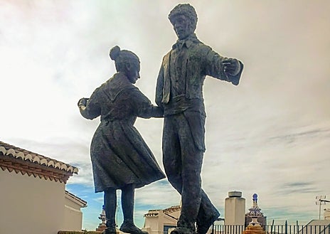 Imagen secundaria 1 - Monuments and Cómpeta and 'arriera' cod salad.