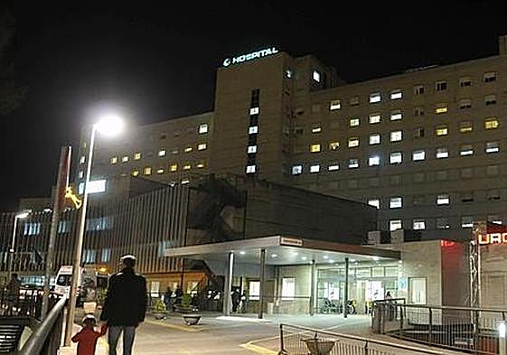 Explosion at fuel service station on A-7 motorway in Spain leaves four people seriously injured