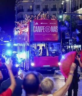 Imagen secundaria 2 - In pictures: Spain's World Cup football winners to receive Royal Order of Sporting Merit gold medals