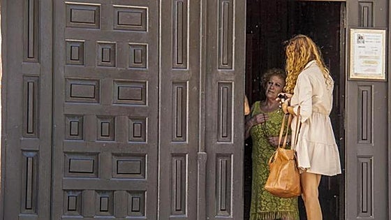 Luis Rubiales' mother locks herself in church in Andalucía and goes on hunger strike