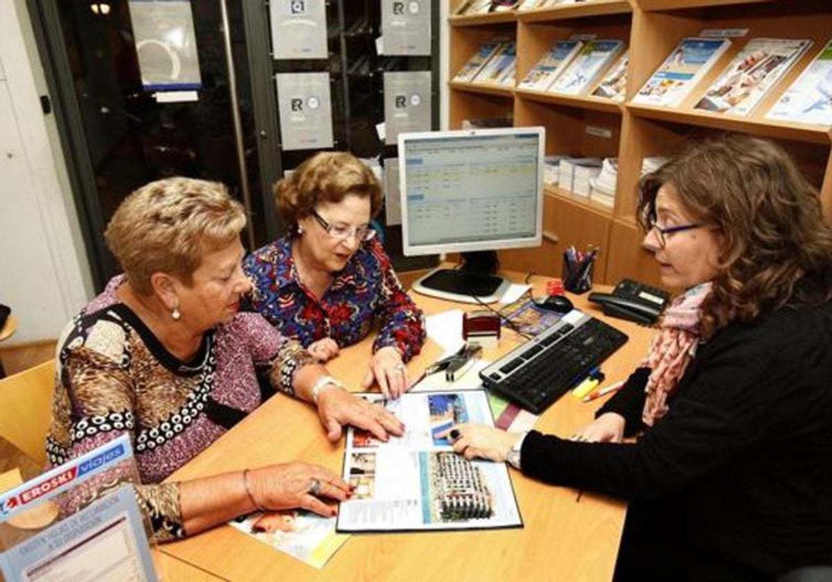 Hotels warn that start of Spain's subsidised holiday scheme for pensioners could be delayed by at least three months