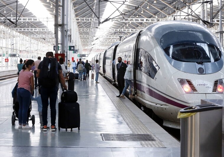The Malaga-Madrid high-speed rail line was affected at La Sagra, in Toledo.